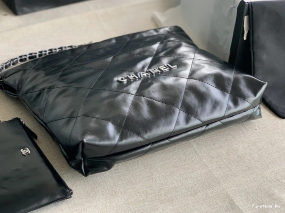 First Bag Ru HANDBAG CHANEL 22 0817